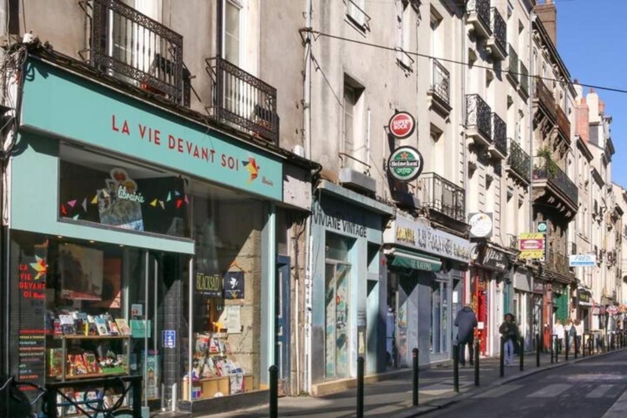 Bright Apartment With Large Terrace Nantes Bagian luar foto